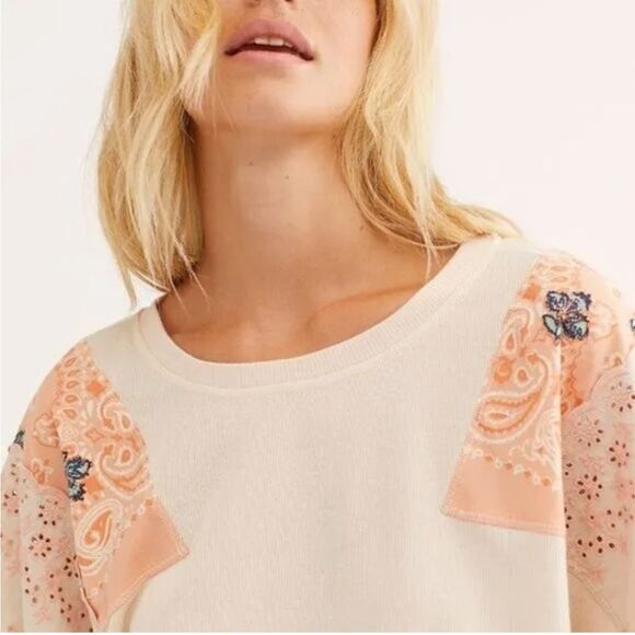 NWT MSRP $98 Free People Feelin It Embroidered Shirt Women's Size Medium - Picture 7 of 11